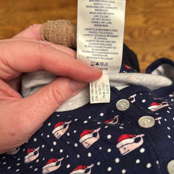 Vineyard Vines blue and white Santa hat whale print women pjs size XS - Picture 5 of 6